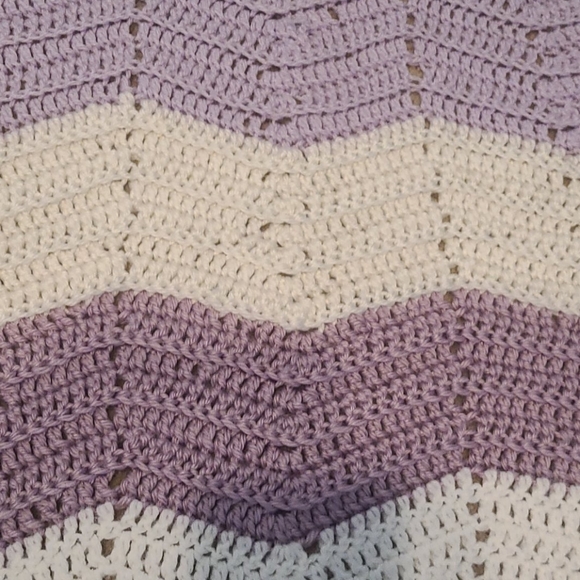 Handmade baby blanket - Picture 3 of 3